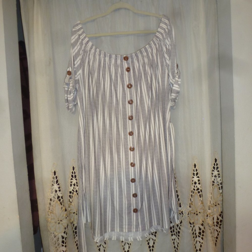 J for Justify  Cute Plus 3X women off shoulder slimming dress - Picture 3 of 9